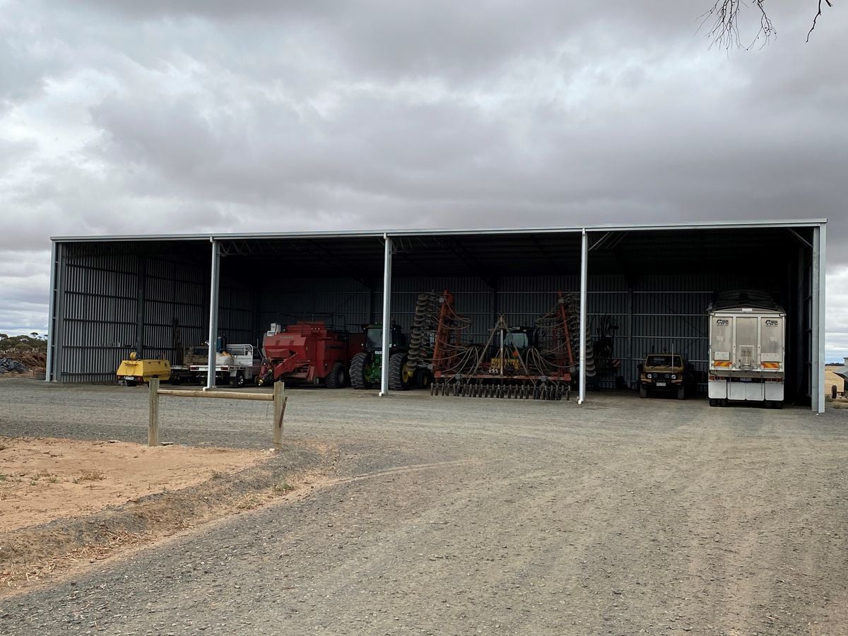 Oil & Grease for all your vehicles & machinery! Oil & Grease for all your vehicles & machinery!